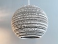 biała lampa wisząca z tektury MOON 25_1.jpg
