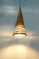 Lampa wisząca z tektury BIRCH.jpg