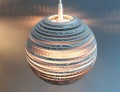 biała lampa wisząca z tektury MOON 25_23.jpg